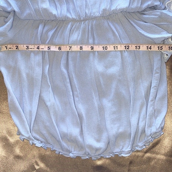 Self Esteem Blue Chambray Ruffled Off Shoulder Cropped Top White Embroidery Sz L - Picture 6 of 10